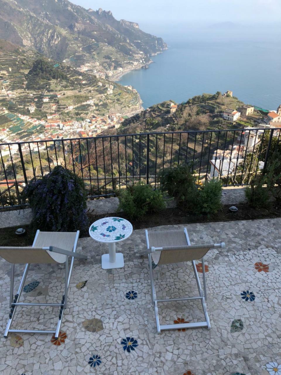 La Casa Di Vania Ravello Exteriör bild